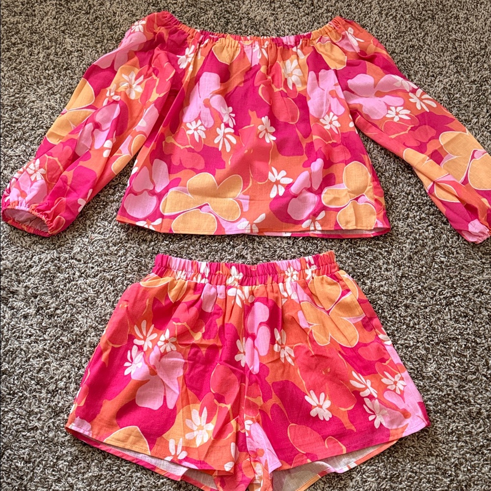 Pink Lily Two Piece Floral Set - Picture 3 of 3